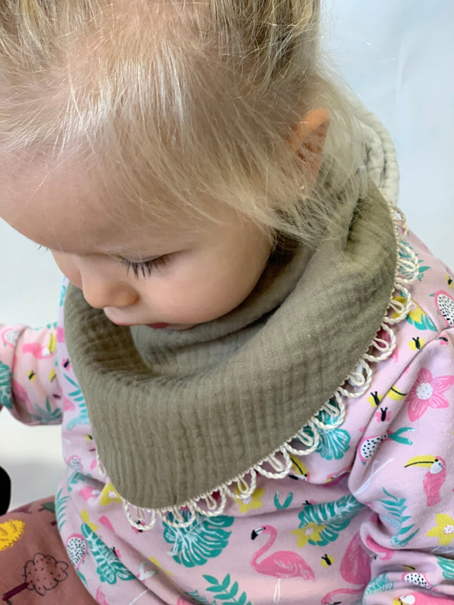 Scarf-bib , khaki